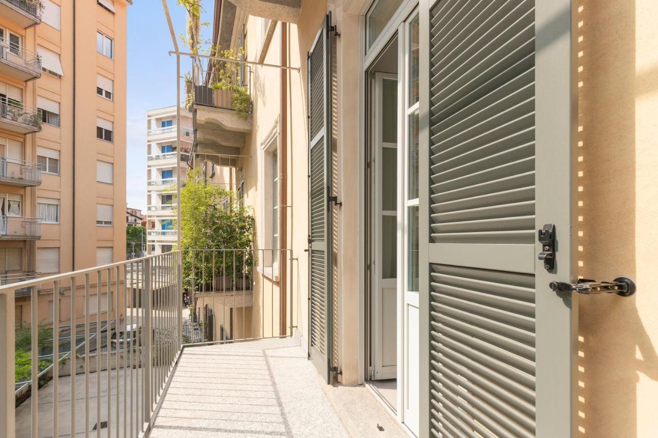 Mc House Como Con Posto Auto Exterior photo